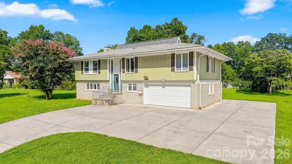 706 Springdale RD, Statesville, NC 28677