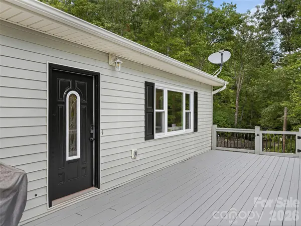 524 Lookout DR, Pisgah Forest, NC 28768