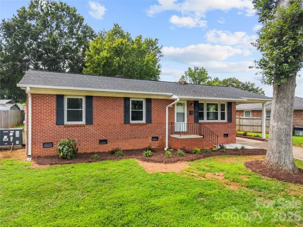 713 Crestwood AVE, Gastonia, NC 28054