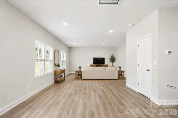 8908 Sawyer Run CT, Charlotte, NC 28215