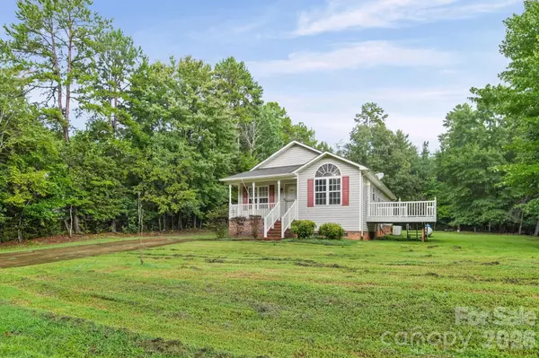 147 Island Terrace RD, Statesville, NC 28677