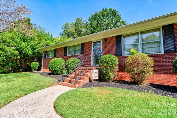 404 Pineview DR, Kings Mountain, NC 28086