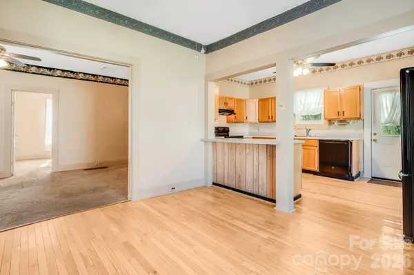 20 Drake ST, Asheville, NC 28806