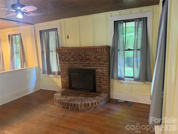19010 Rosman HWY, Sapphire, NC 28774