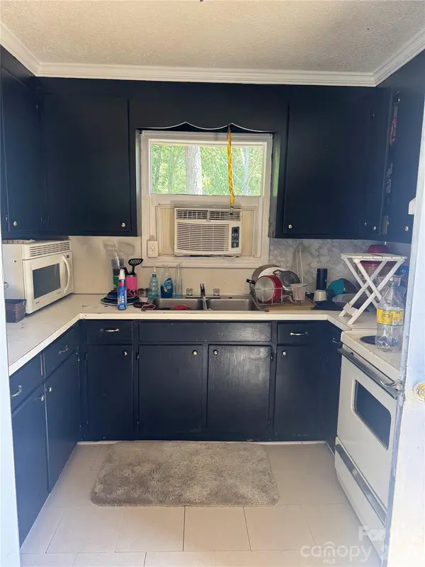 833 Wisteria WAY, Lancaster, SC 29720