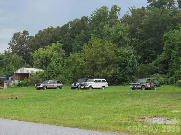 1109 Keith ST, Hendersonville, NC 28792