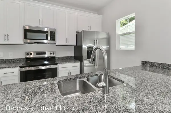 796 Hillard ST, Statesville, NC 28625