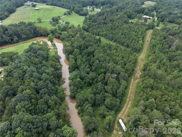 711 Pine cove RD, Taylorsville, NC 28681