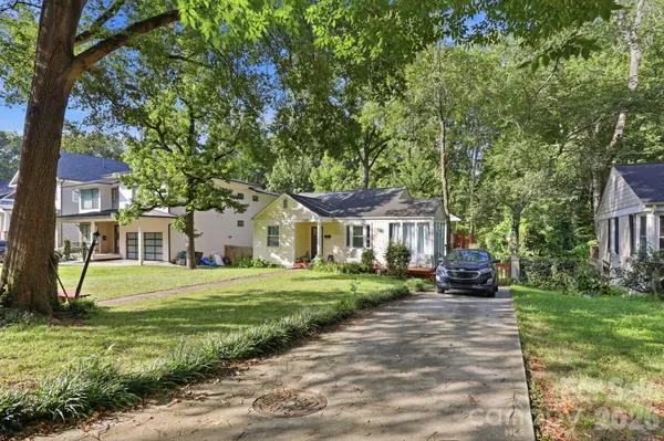 2316 Kingsbury DR, Charlotte, NC 28205