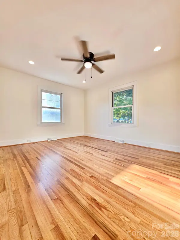 264 3rd AVE SW, Taylorsville, NC 28681