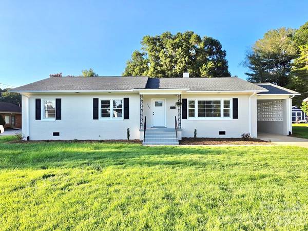 264 3rd AVE SW, Taylorsville, NC 28681