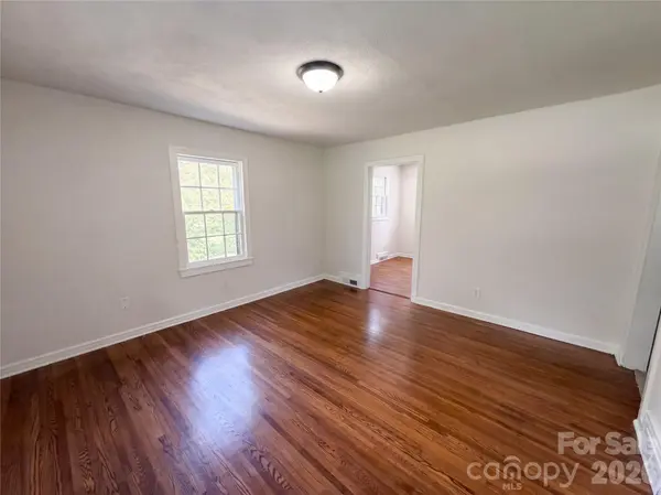 1006 Peachtree RD, Charlotte, NC 28216