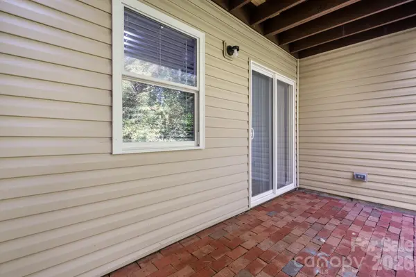 9149 Spyglass PL, Charlotte, NC 28214