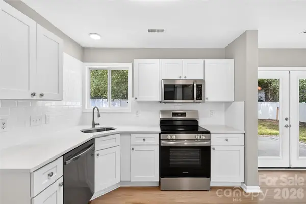 3808 Nuthatch DR, Indian Trail, NC 28079