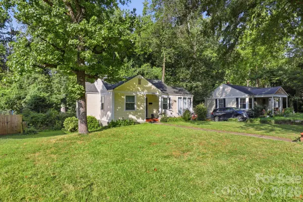 2316 Kingsbury DR, Charlotte, NC 28205