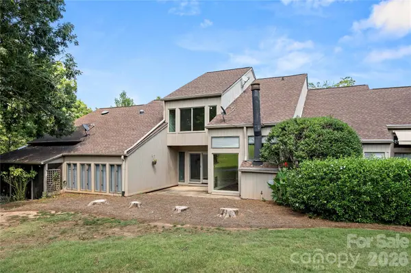 102 Ridgeport RD, Clover, SC 29710