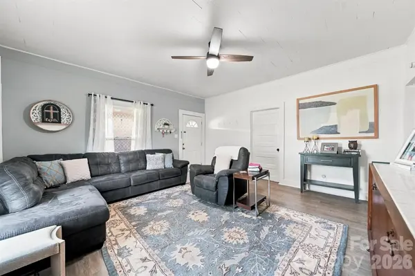 213 Colombo ST NW, Valdese, NC 28690