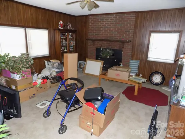 340 S Vine ST, Gastonia, NC 28052