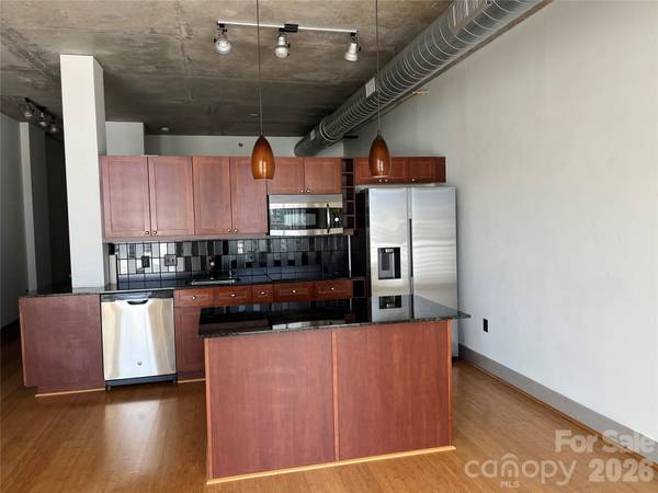 505 E 6th ST, Charlotte, NC 28202