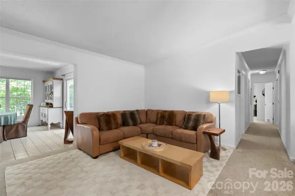 2230 Walnut Hollow RD, Brevard, NC 28712