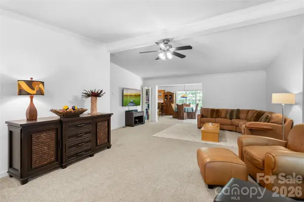 2230 Walnut Hollow RD, Brevard, NC 28712