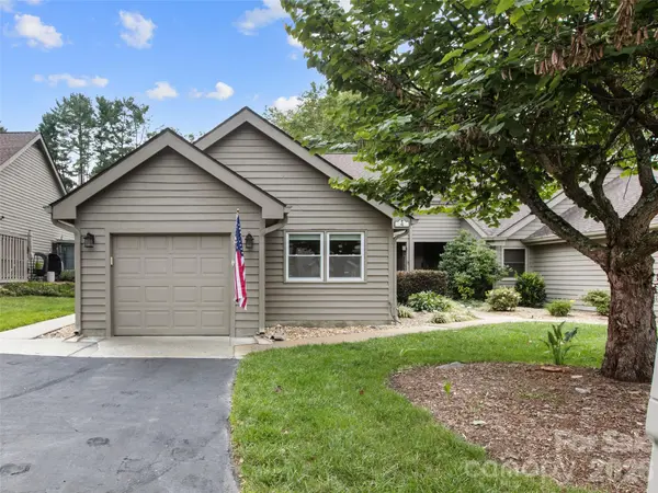4 Tisha LN, Hendersonville, NC 28739