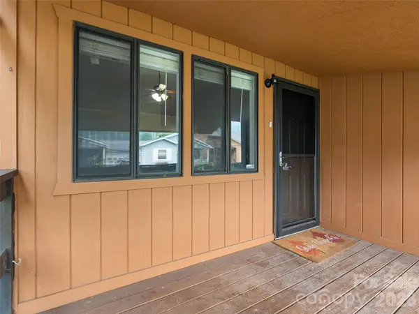 94 Market ST, Maggie Valley, NC 28751
