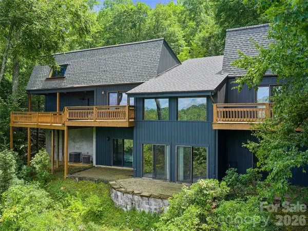 156 Winterstar LOOP, Burnsville, NC 28714