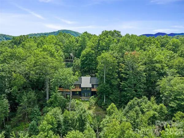 156 Winterstar LOOP, Burnsville, NC 28714