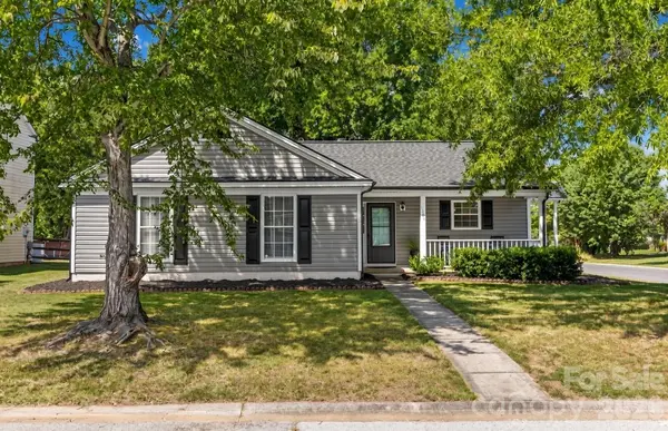 1508 Fieldcrest CIR, Rock Hill, SC 29732