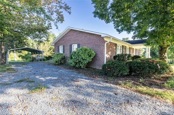 34838 Ellen RD, New London, NC 28127