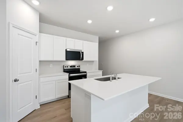 4117 Butler Grove LN, Charlotte, NC 28269