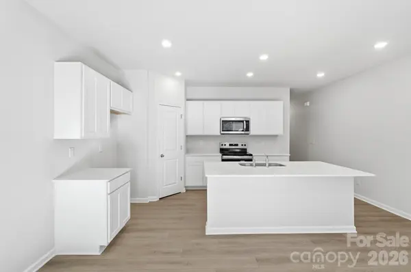 4121 Butler Grove LN, Charlotte, NC 28269