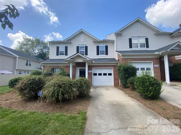 5422 Waverly Lynn LN, Charlotte, NC 28269