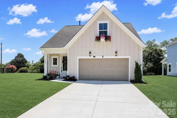 109 Honeycomb CT, Statesville, NC 28625