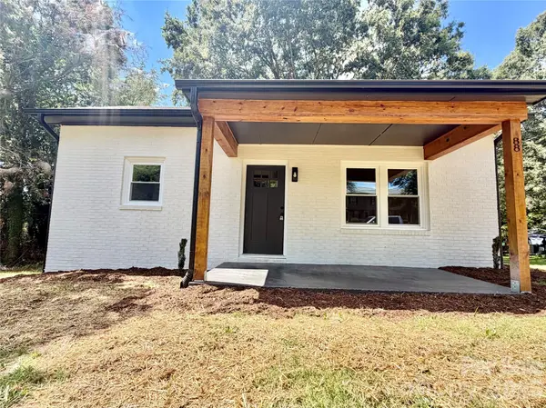 88 Polk ST, Taylorsville, NC 28681