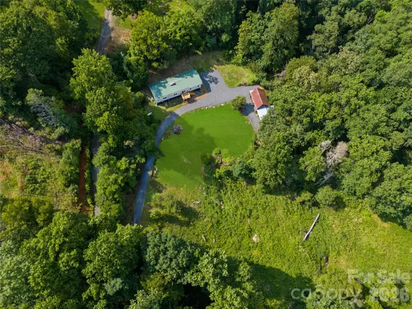 1218 Sweet Creek RD, Bakersville, NC 28705