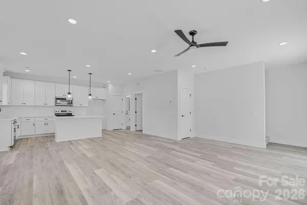 206 Prospect ST NW, Lenoir, NC 28645