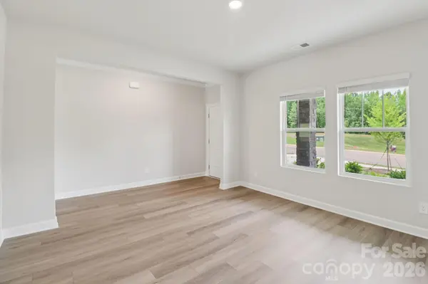 2310 Snapdragon CT, Stanley, NC 28164