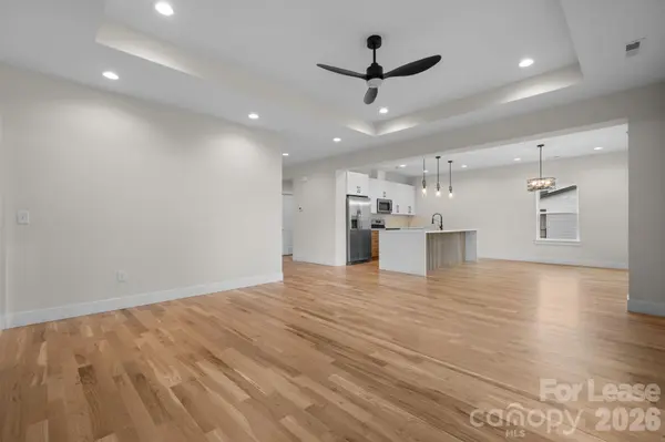 2996 Jack Whitener RD, Newton, NC 28658