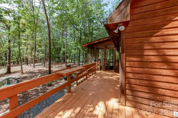 253 Nors WAY, Lake Lure, NC 28746