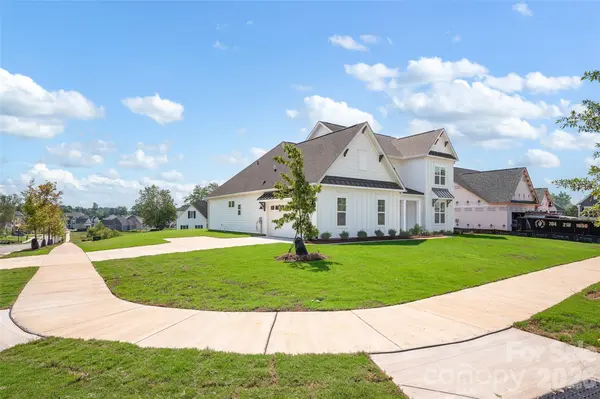 110 Elora LN, Mooresville, NC 28115