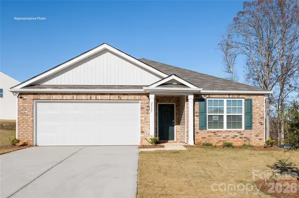 1141 Foxberry LN, Maiden, NC 28650