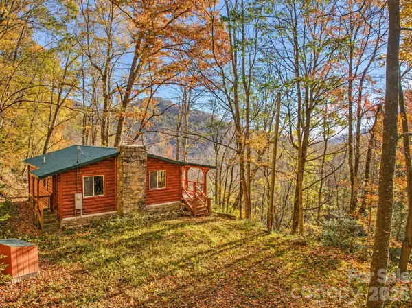 430 Long Branch RD, Maggie Valley, NC 28751