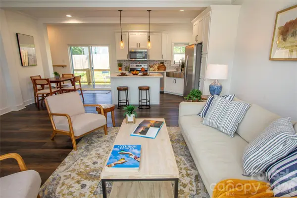 202 Southern Charm RD, Arden, NC 28704