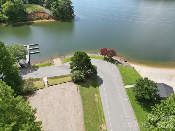 113 Gardner Point DR, Stony Point, NC 28678