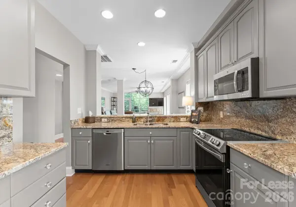 400 N Church ST #422, Charlotte, NC 28202
