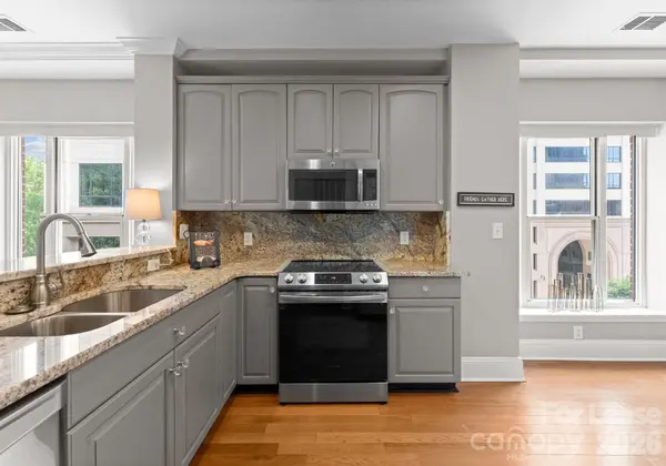 400 N Church ST #422, Charlotte, NC 28202