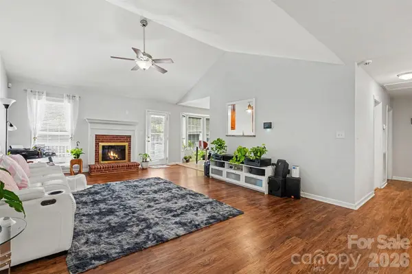 8202 Stevens Mill RD, Matthews, NC 28104