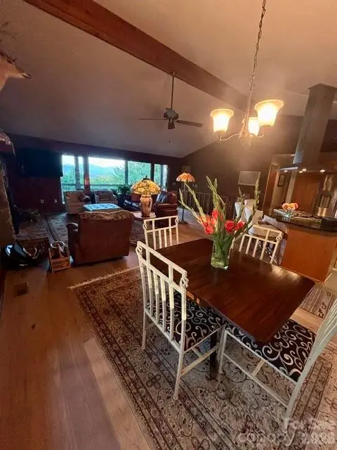 70 Calhoun Ridge RD, Waynesville, NC 28786